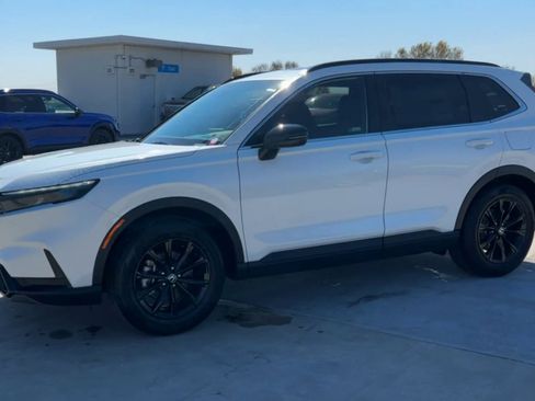 Used 2024 Honda CR-V Sport image 11