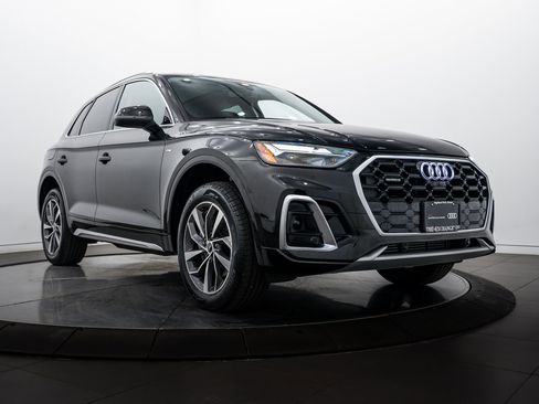 Certified 2023 Audi Q5 2.0T Premium Plus w/ Premium Plus Package AWD/4WD image 1