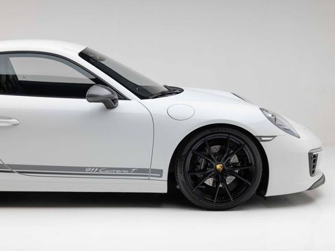 Used 2018 Porsche 911 Carrera T RWD image 27