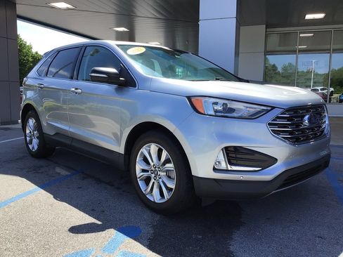 Used 2021 Ford Edge Titanium AWD/4WD image 4