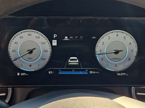 Used 2024 Hyundai Elantra SEL FWD image 5