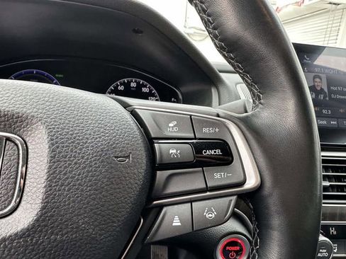 Certified 2021 Honda Accord Touring image 30
