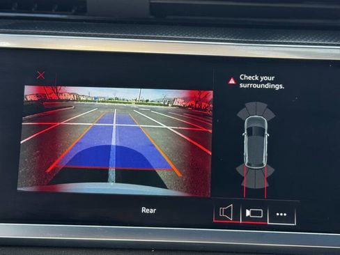 Used 2020 Audi Q3 2.0T Premium w/ Convenience Package image 25