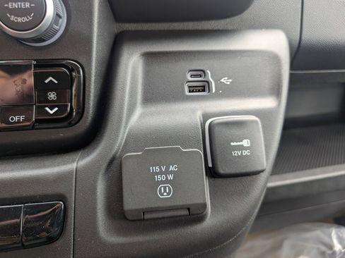 New 2026 RAM ProMaster 1500 w/ Quick Order Package 22G SLT image 27