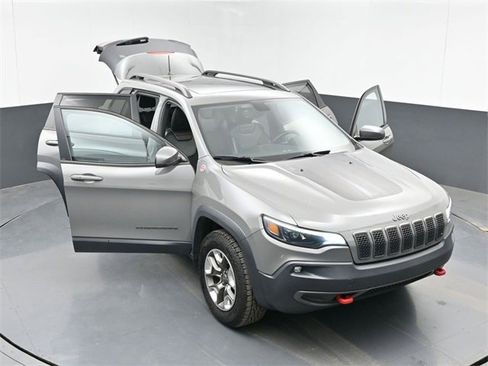 Used 2019 Jeep Cherokee Trailhawk w/ Comfort/Convenience Group image 56