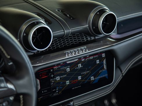 Certified 2023 Ferrari Portofino M image 29