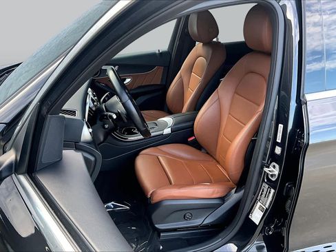 Used 2022 Mercedes-Benz GLC 300 4MATIC image 8