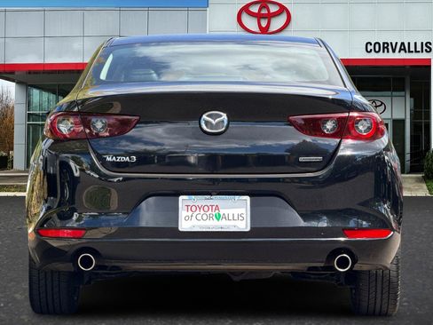 Used 2024 MAZDA MAZDA3 s FWD image 5