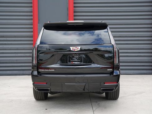 Used 2025 Cadillac Escalade Sport w/ Touring Package AWD/4WD image 3