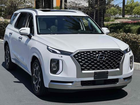 Used 2022 Hyundai Palisade Calligraphy w/ Cargo Package FWD image 25