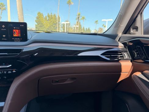 Used 2023 Acura MDX FWD w/ Technology Package image 18