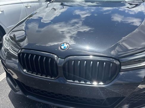Used 2023 BMW 530i w/ M Sport Package RWD image 3