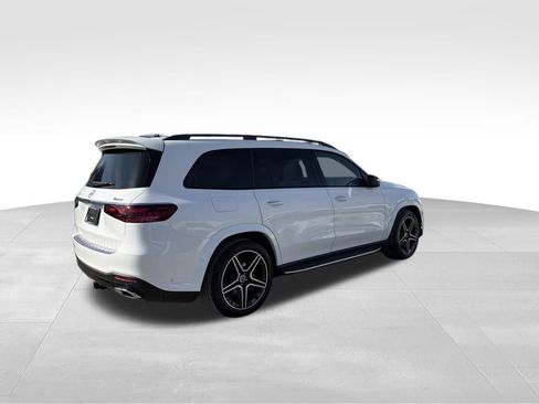 Used 2025 Mercedes-Benz GLS 450 4MATIC image 5