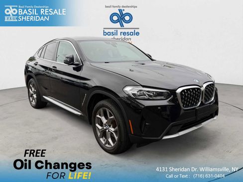 Used 2022 BMW X4 xDrive30i w/ Premium Package AWD/4WD image 1