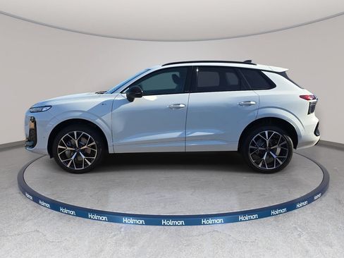 New 2026 Audi Q3 quattro 2.0T AWD/4WD image 8