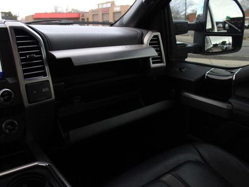 Used 2021 Ford F250 Platinum w/ FX4 Off-Road Package image 85