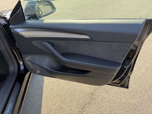 Used 2022 Tesla Model 3 RWD image 17