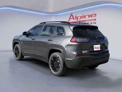 Used 2023 Jeep Cherokee Altitude Lux AWD/4WD image 3