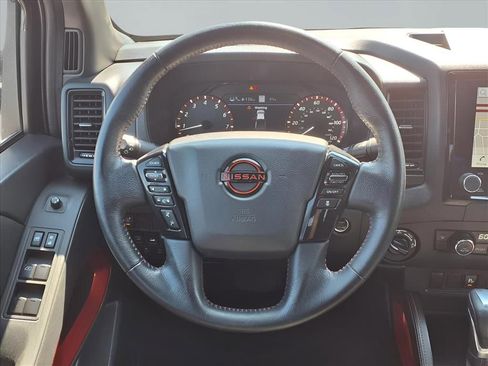 Used 2023 Nissan Frontier PRO-4X w/ Technology Package image 16