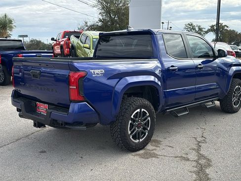 Certified 2025 Toyota Tacoma TRD Sport image 7