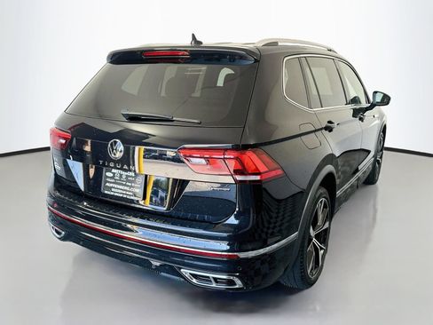 Used 2022 Volkswagen Tiguan SEL R-Line AWD/4WD image 7