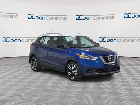 Used 2020 Nissan Kicks SV FWD image 3