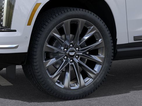 New 2026 Cadillac Escalade ESV Luxury w/ LPO, Radiant Package AWD/4WD image 9