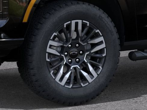 New 2026 Chevrolet Tahoe Z71 w/ Comfort Package AWD/4WD image 9
