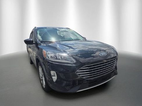 Used 2021 Ford Escape Titanium w/ Titanium Elite Package AWD/4WD image 5