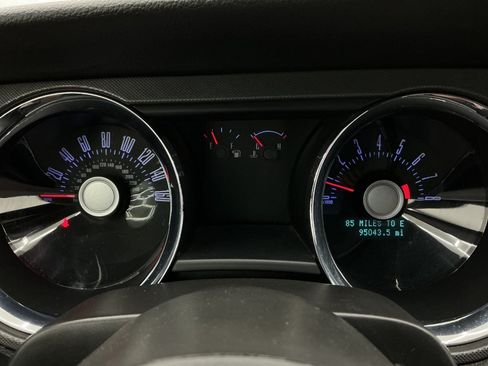 Used 2012 Ford Mustang GT RWD image 29