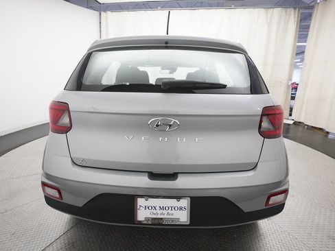 Used 2025 Hyundai Venue SEL FWD image 25