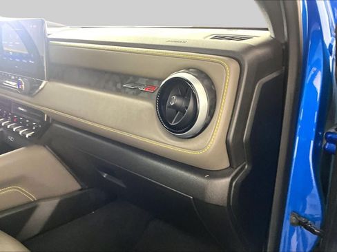 Used 2023 Chevrolet Colorado ZR2 w/ ZR2 Convenience Package III AWD/4WD image 18