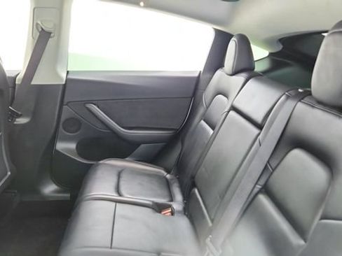 Used 2023 Tesla Model Y Long Range image 29