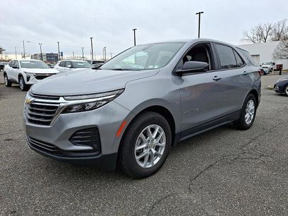 Used 2024 Chevrolet Equinox LS w/ LS Convenience Package