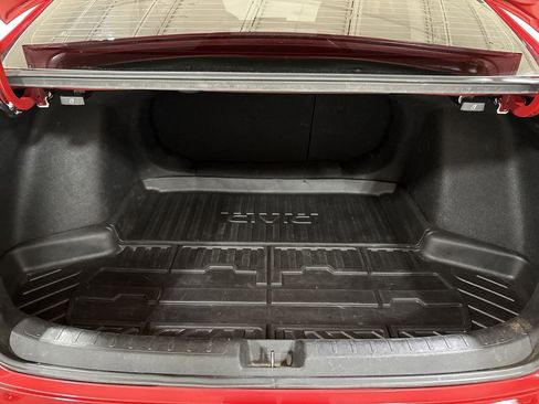 Used 2022 Honda Civic Touring image 25