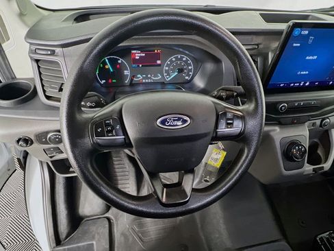 Used 2023 Ford E-Transit 148 High Roof Extended image 11