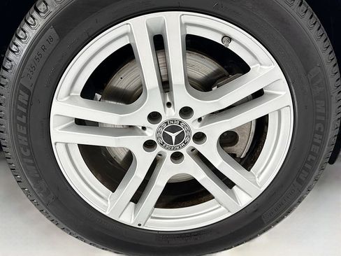 Used 2023 Mercedes-Benz GLB 250 image 31