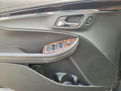 Used 2015 Chevrolet Impala LT image 31