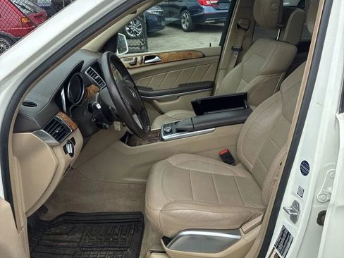 Used 2015 Mercedes-Benz GL 550 4MATIC image 20