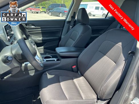 Used 2024 Nissan Altima 2.5 SV image 11