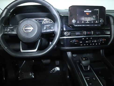 Certified 2024 Nissan Pathfinder SV AWD/4WD image 31