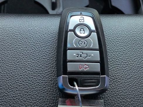 Used 2024 Ford F350 Lariat w/ Lariat Ultimate Package AWD/4WD image 38