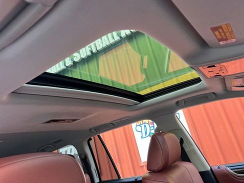 Used 2019 Lexus LX 570 4WD image 38