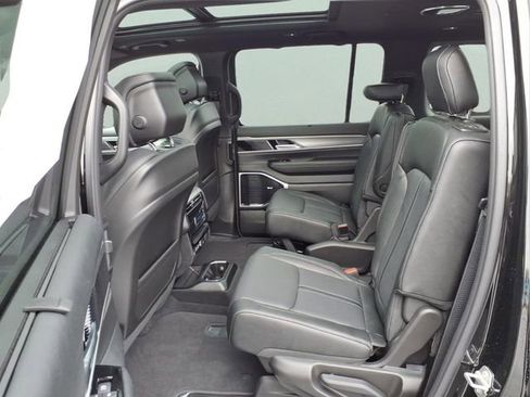 New 2026 Jeep Grand Wagoneer Limited AWD/4WD image 10