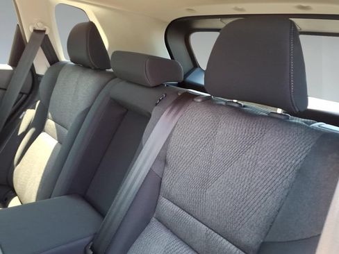 Used 2025 Nissan Rogue SV FWD image 12