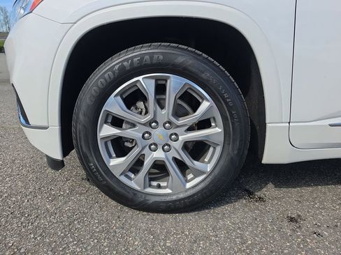 Certified 2018 Chevrolet Traverse Premier image 41