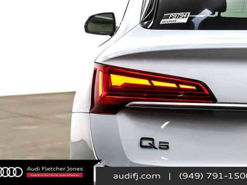Used 2023 Audi Q5 2.0T Premium w/ Convenience Package image 16