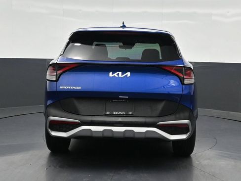 Used 2024 Kia Sportage EX FWD image 4