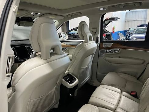 Used 2017 Volvo XC90 T6 Inscription w/ Vision Package AWD/4WD image 17