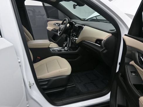 Used 2023 Chevrolet Traverse LS FWD image 19